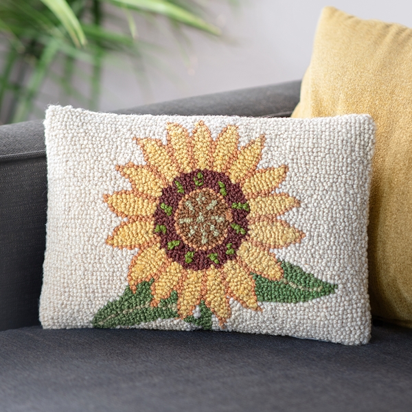 Alternate view: of Sunflower Latch Hook Pillow