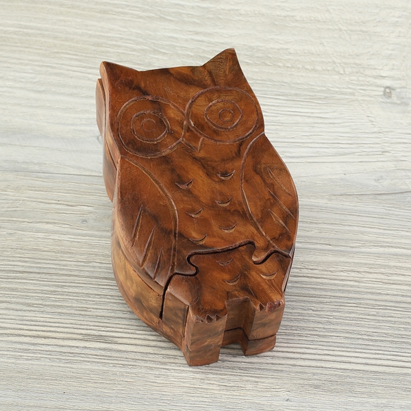 Alternate view: of Owl Puzzle Box