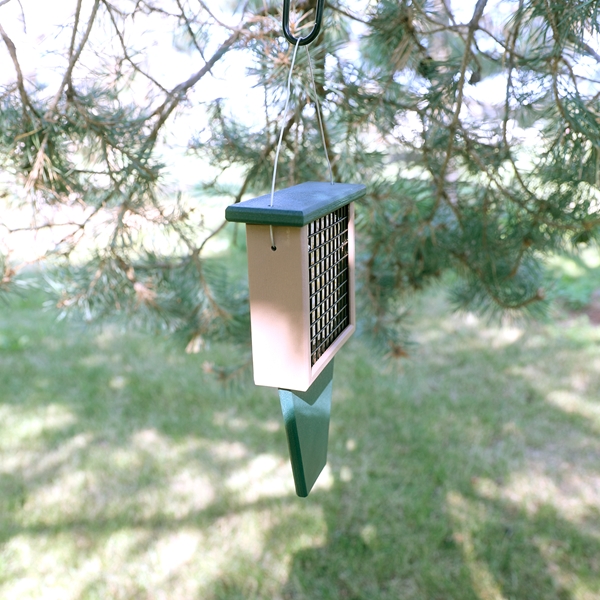 Alternate view:ALT2 of Suet Holder with Tail Prop