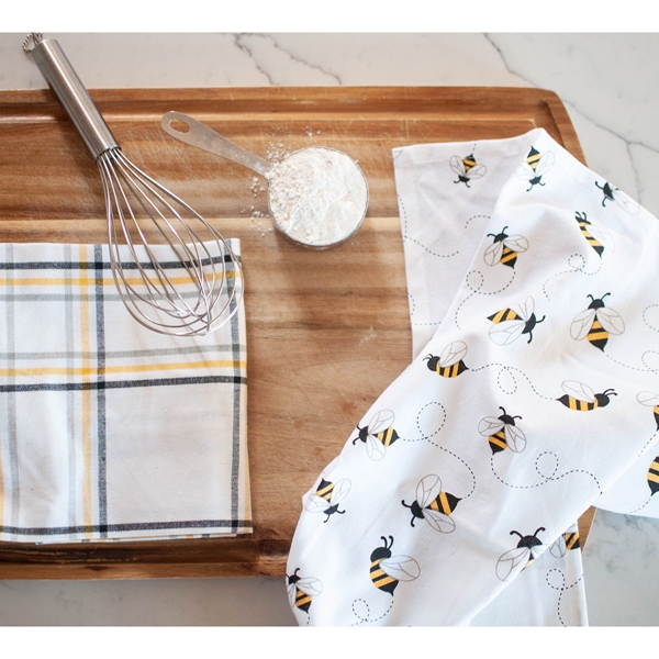 Alternate view:Lifestyle of Bee Plaid Towel Set